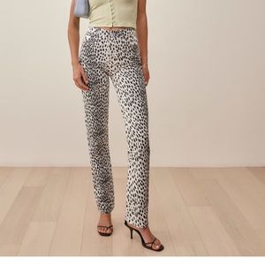 Reformation Cheetah Print jeans Size 26